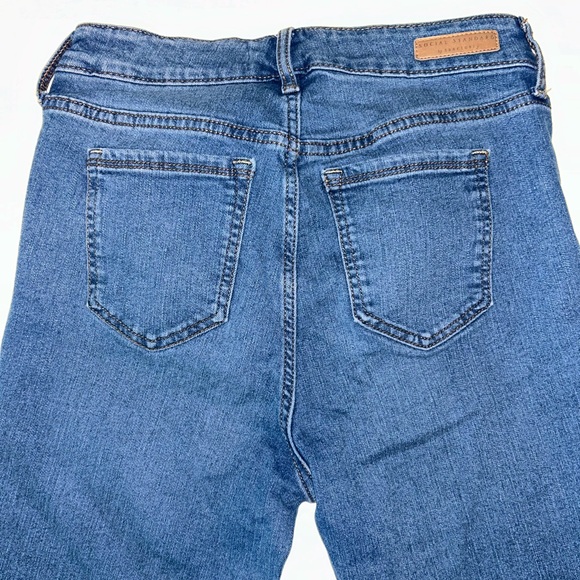Social Standard by Sanctuary Slim Straight, raw hem medium‎ wash jeans sz 2 / 26 - Picture 6 of 11